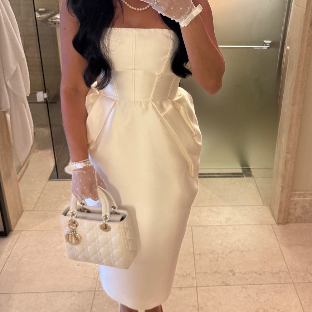 Club L London COSETTA
WHITE HALTER-NECK MIDI DRESS WITH TULIP SKIRT - Picture 2 of 10